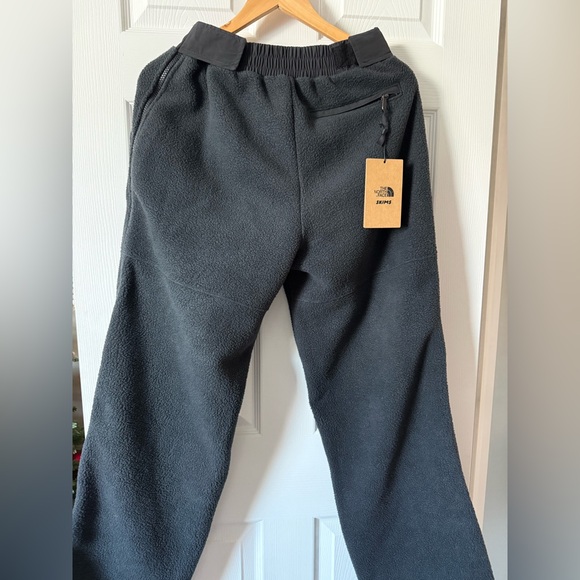 SKIMS X THE NORTH FACE 1995 RETRO DENALI FLEECE PANT - ONYX BLACK NWT SIZE SMALL - Picture 6 of 13